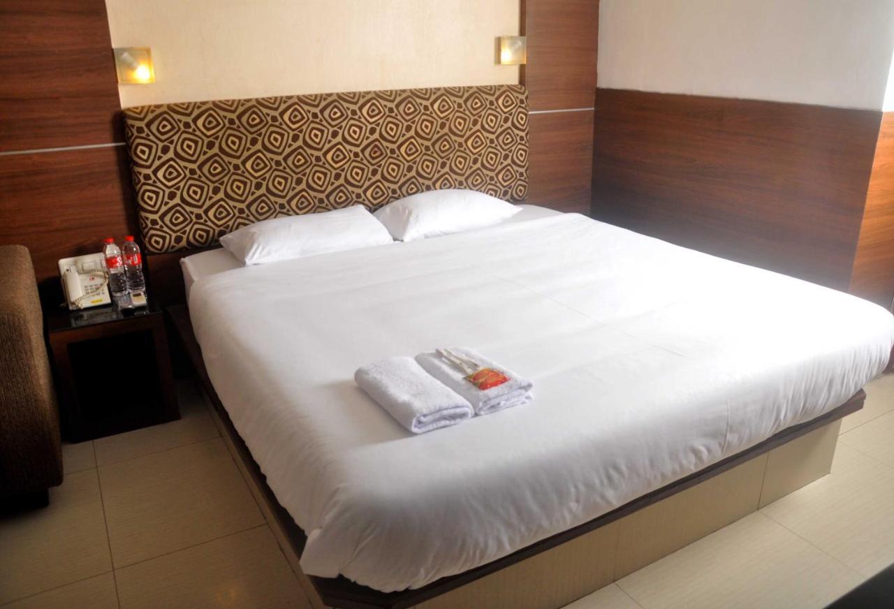 Ams Penthouse Hotel Jakarta Eksteriør billede