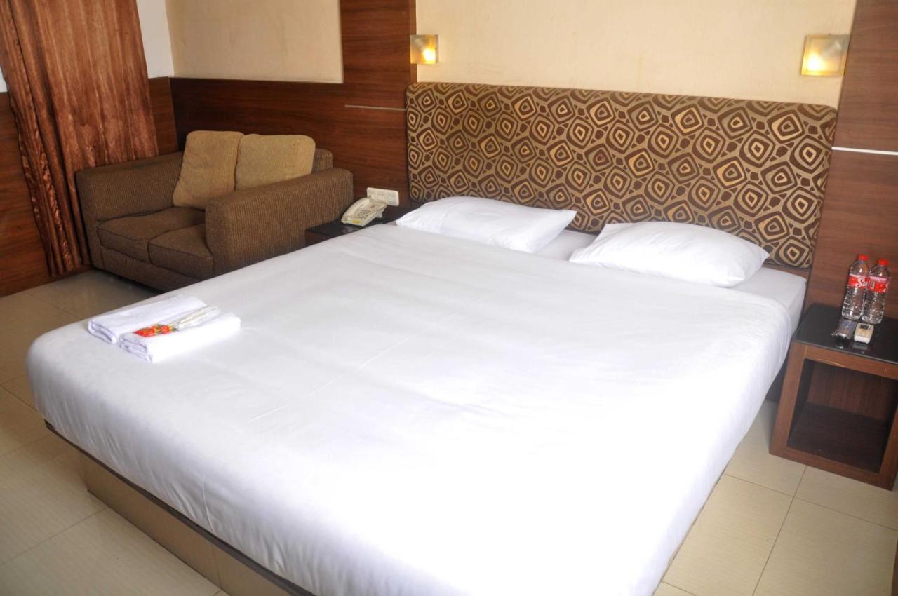 Ams Penthouse Hotel Jakarta Eksteriør billede